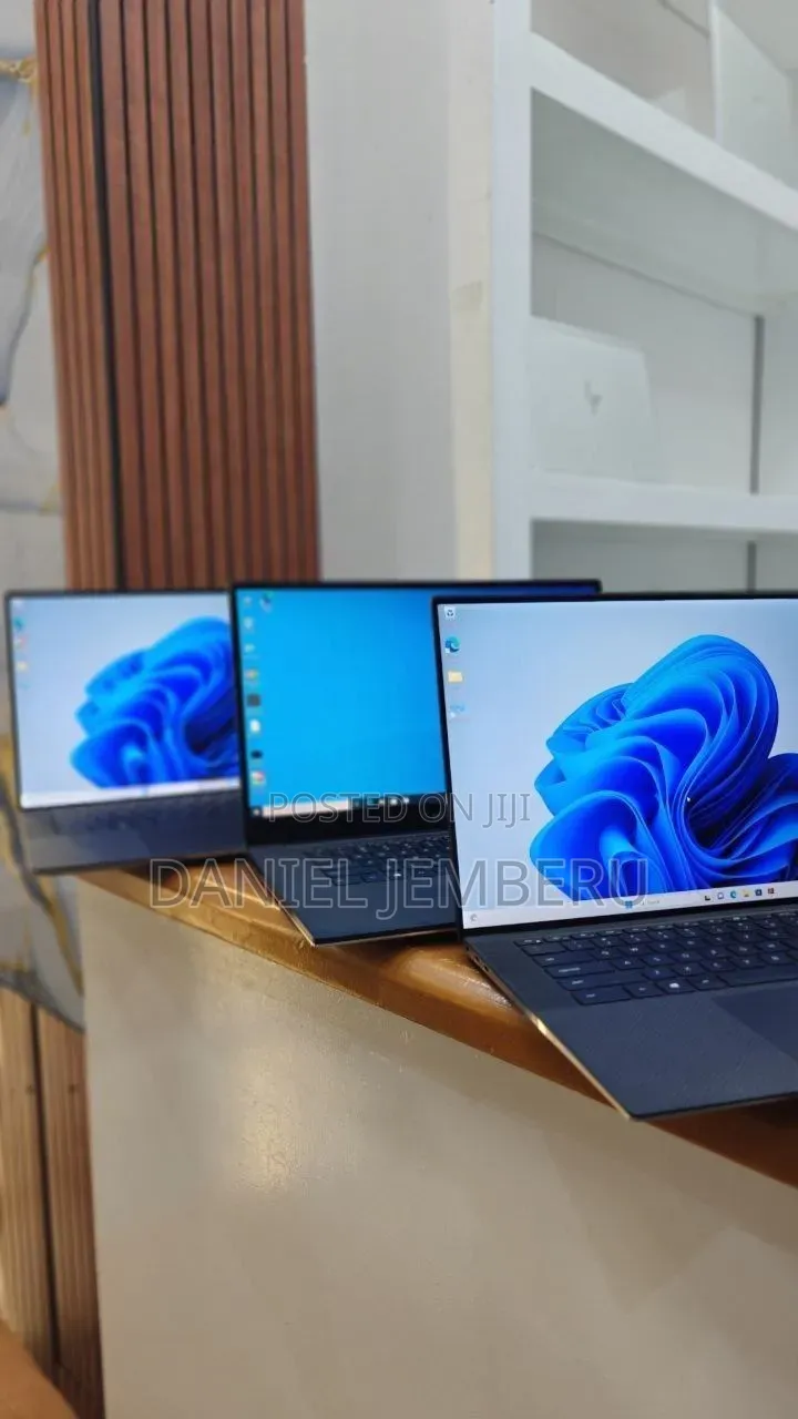 New Laptop Dell Inspiron 15 16GB Intel Core i7 SSD 512GB