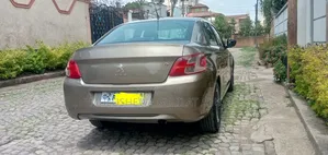 Peugeot 301 2015