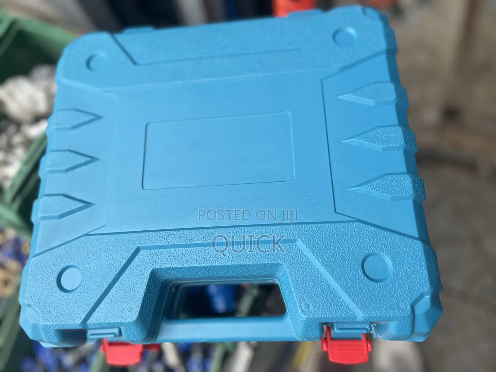 Makita 900w Impact Drill