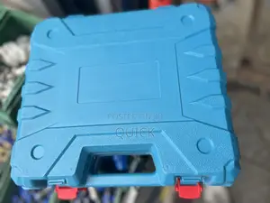 Makita 900w Impact Drill