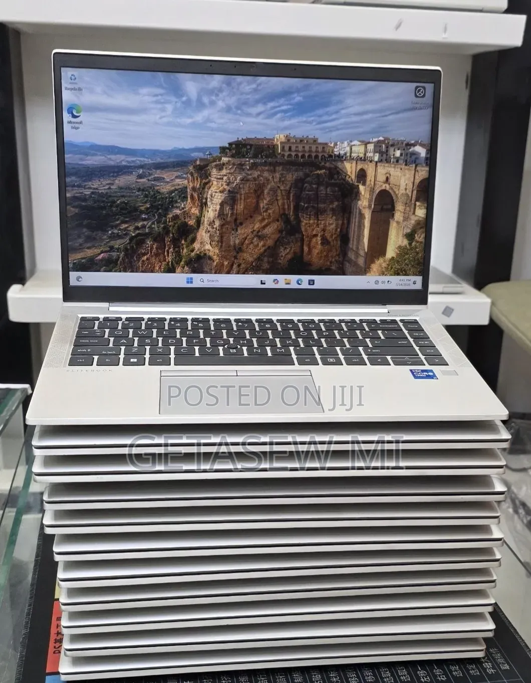 New Laptop HP EliteBook 840 G8 16GB Intel Core i7 SSD 512GB