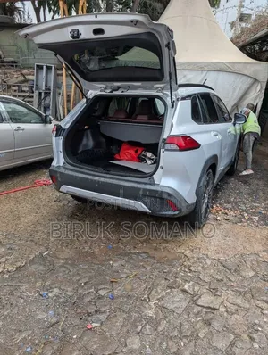Toyota Corolla Cross Hybrid 2025 Silver