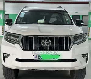 Toyota Land Cruiser 2018 White