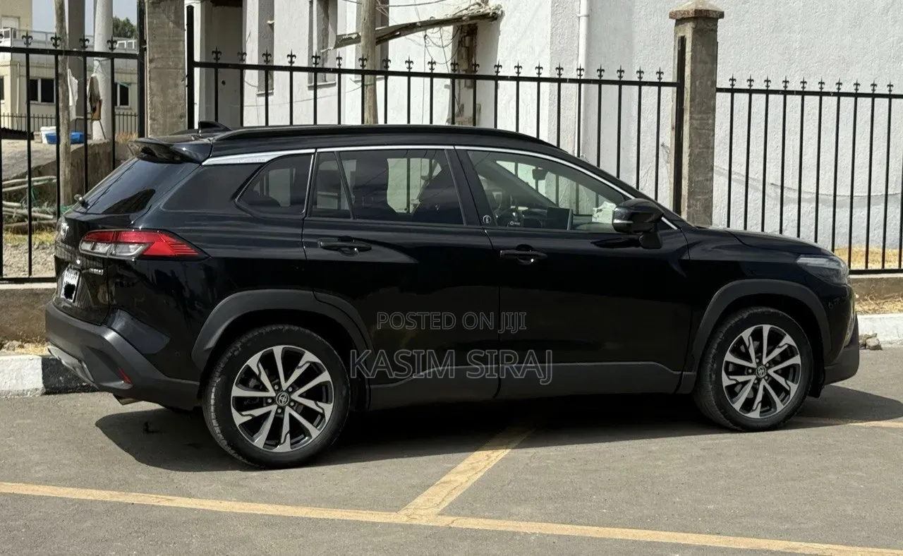 Toyota Corolla Cross Hybrid 2024 Black