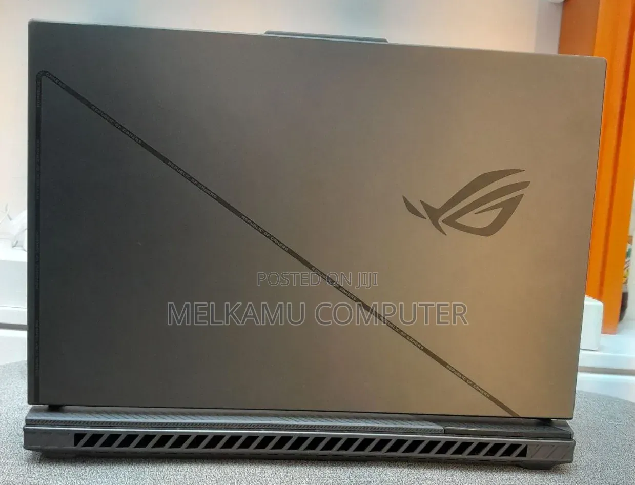 New Laptop Asus ROG Strix G16 32GB Intel Core i9 SSD 1T