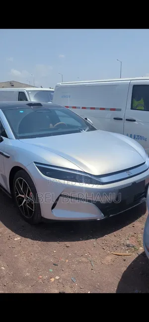 New BYD Han 2025 Silver