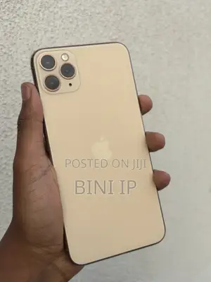 New Apple iPhone 11 Pro Max 64 GB Gold
