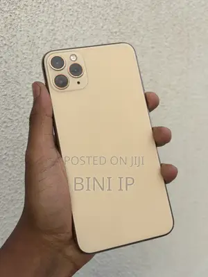 New Apple iPhone 11 Pro Max 64 GB Gold