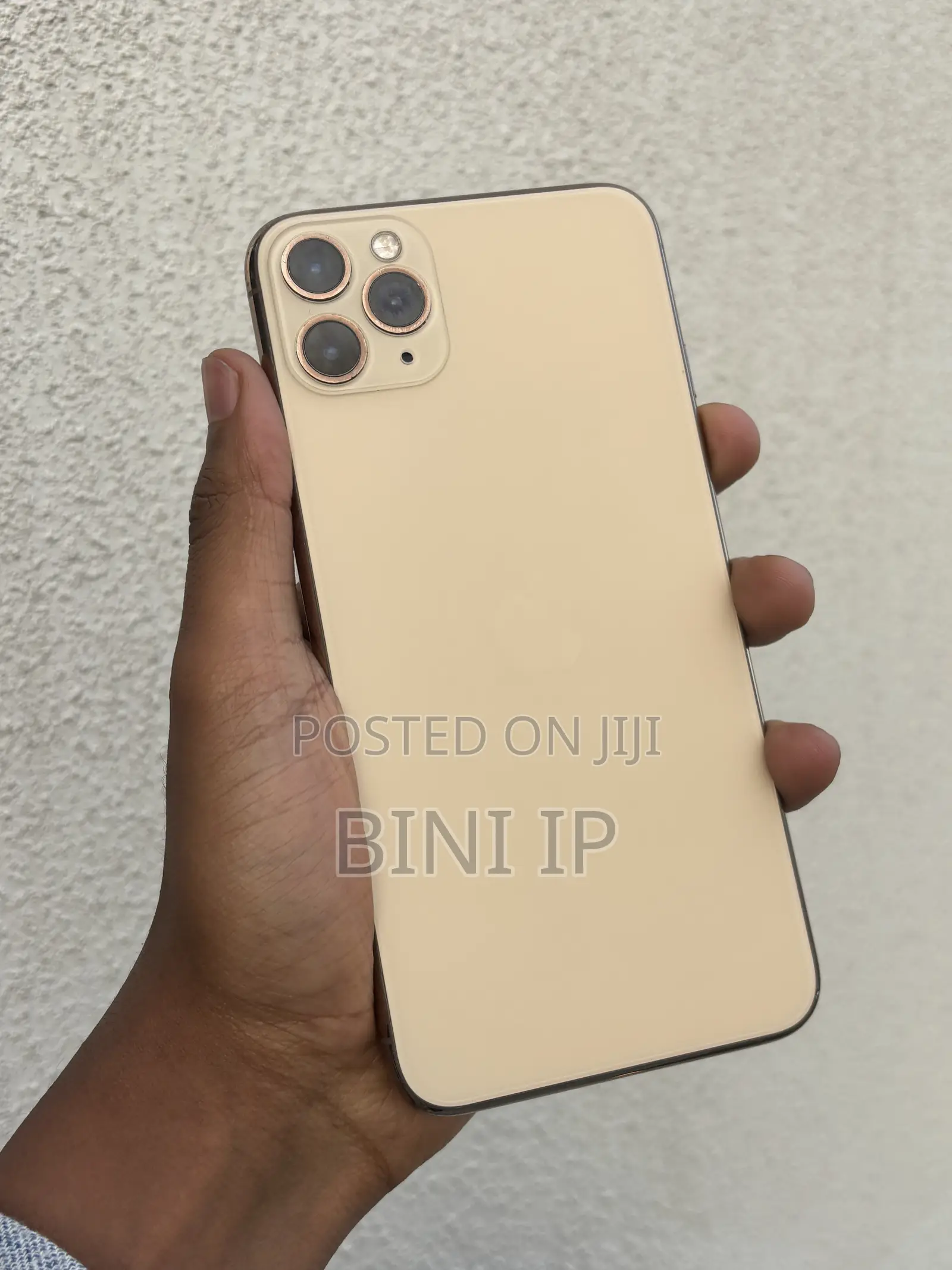 New Apple iPhone 11 Pro Max 64 GB Gold