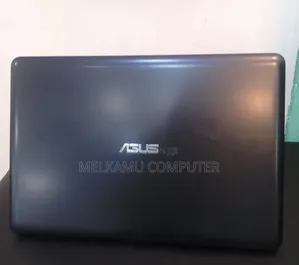 New Laptop Asus E502S 4GB Intel Core i5 HDD 500GB
