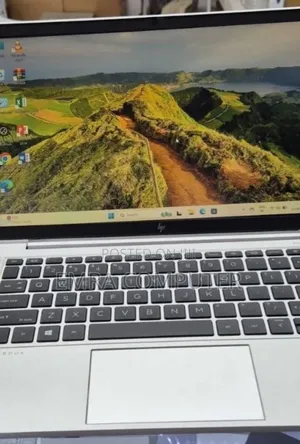 New Laptop HP EliteBook 830 G7 8GB Intel Core i7 SSD 512GB
