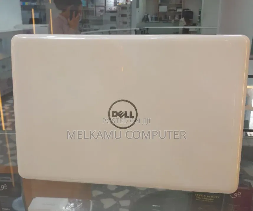 New Laptop Dell Inspiron 15 5567 24GB Intel Core i7 SSD 1T