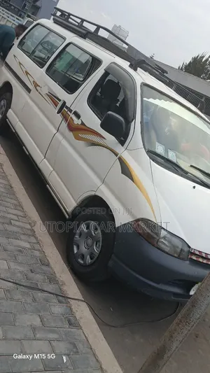 Toyota HiAce 2001