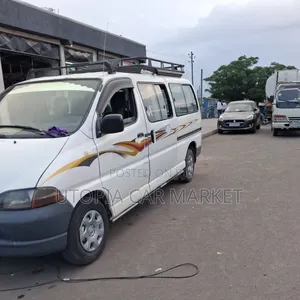 Toyota HiAce 2001