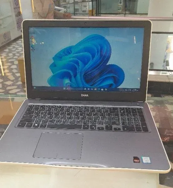 New Laptop Dell Inspiron 15 5567 24GB Intel Core i7 SSD 1T