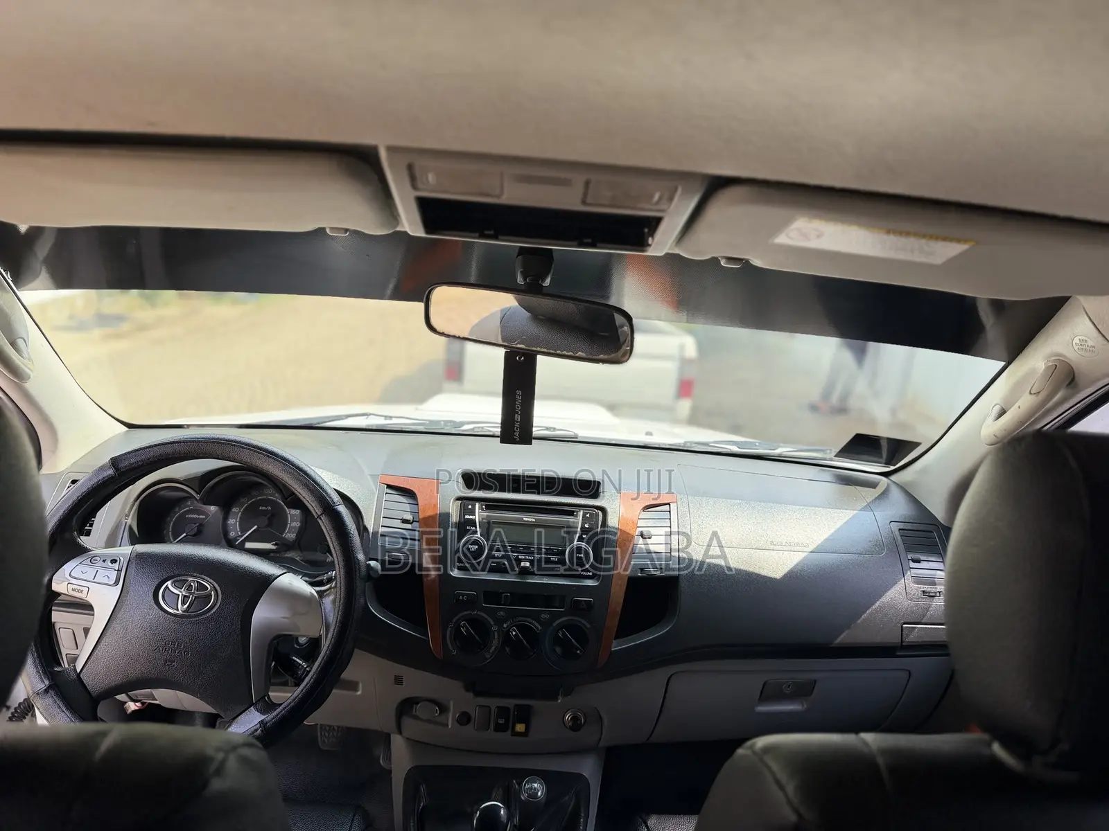 Toyota Hilux 2.5 D-4D SRX 2012 White