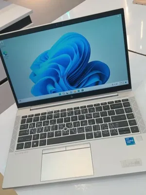 New Laptop HP EliteBook 840 G8 16GB Intel Core i5 SSD 512GB