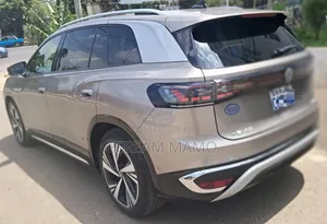 Volkswagen ID.6 2024