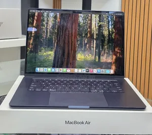 New Laptop Apple MacBook Air 2025 M4 16GB Apple M4 SSD 256GB