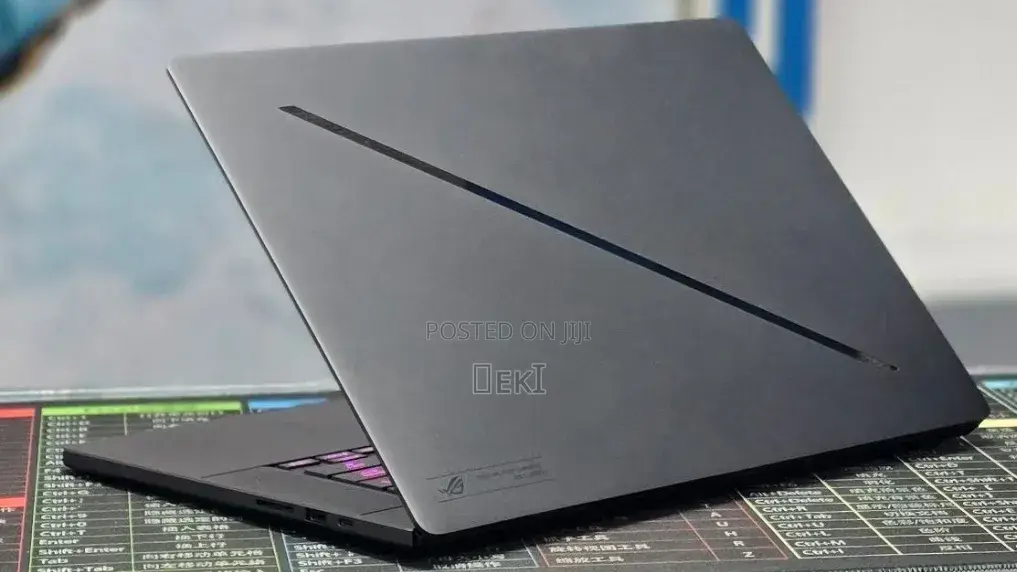 New Laptop Asus ROG Zephyrus G16 16GB Intel Core Ultra 9 SSD 1T
