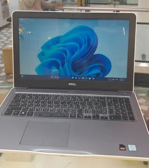 New Laptop Dell Inspiron 15 5567 8GB Intel Core i7 SSD 1T