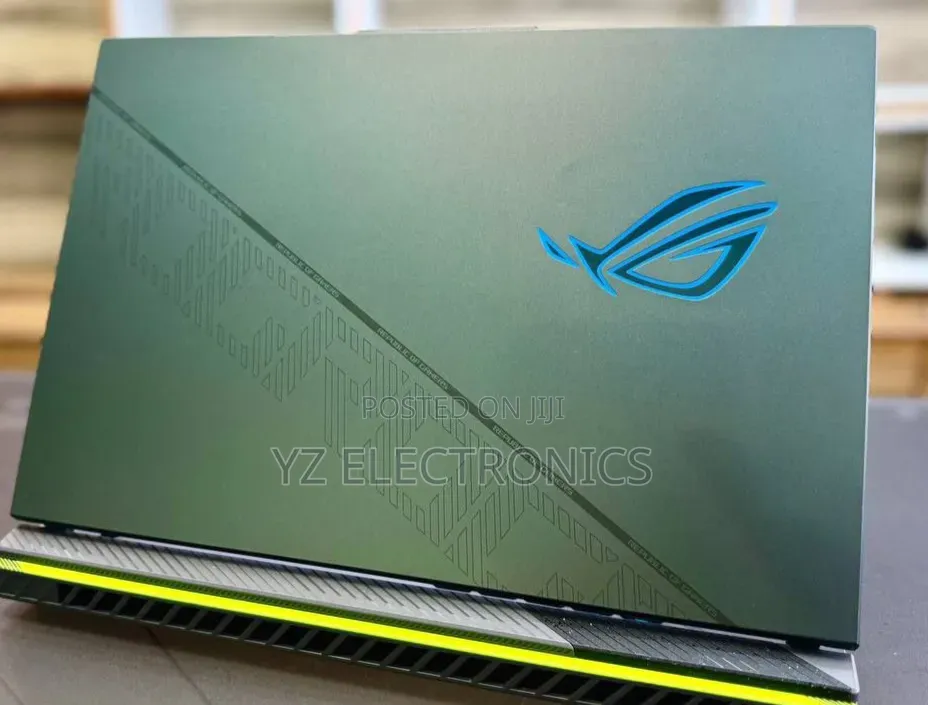 New Laptop Asus ROG Strix G15 16GB Intel Core i9 SSD 1T