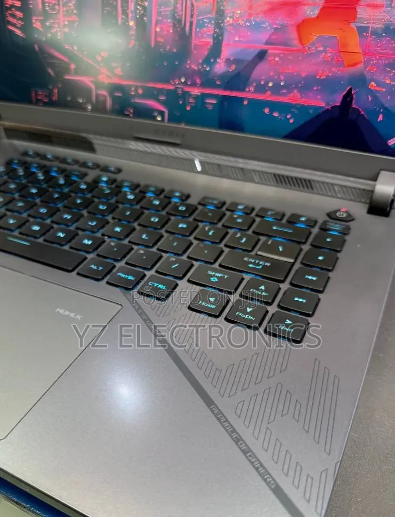 New Laptop Asus ROG Strix G15 16GB Intel Core i9 SSD 1T