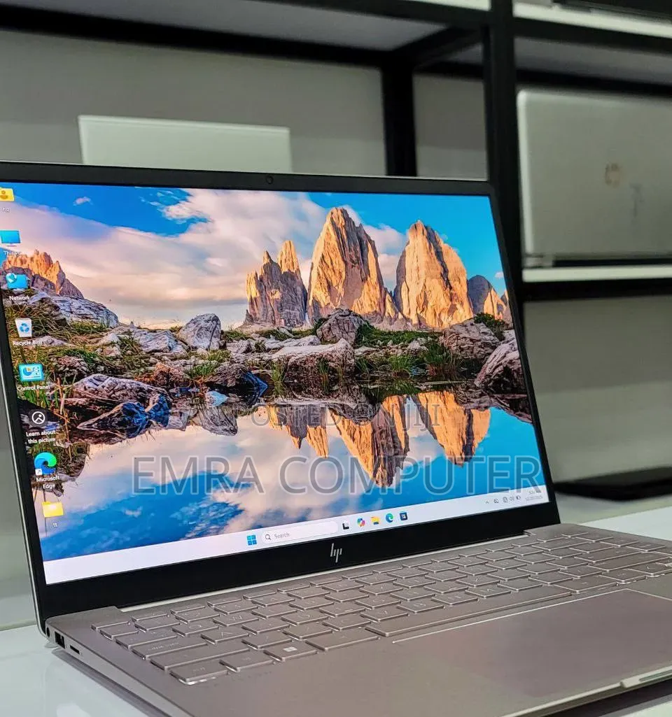 New Laptop HP 16GB Intel Core i7 SSD 1T