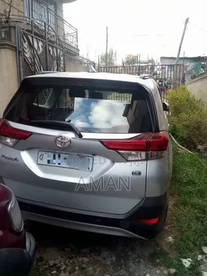 Toyota Rush 2021 Silver