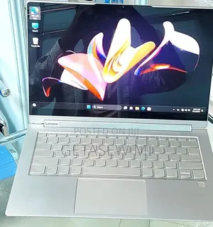 New Laptop Lenovo Yoga 9i 16GB Intel Core i7 SSD 512GB