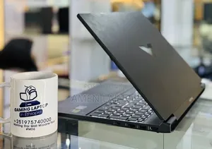 New Laptop HP 16GB AMD Ryzen 5 SSD 512GB