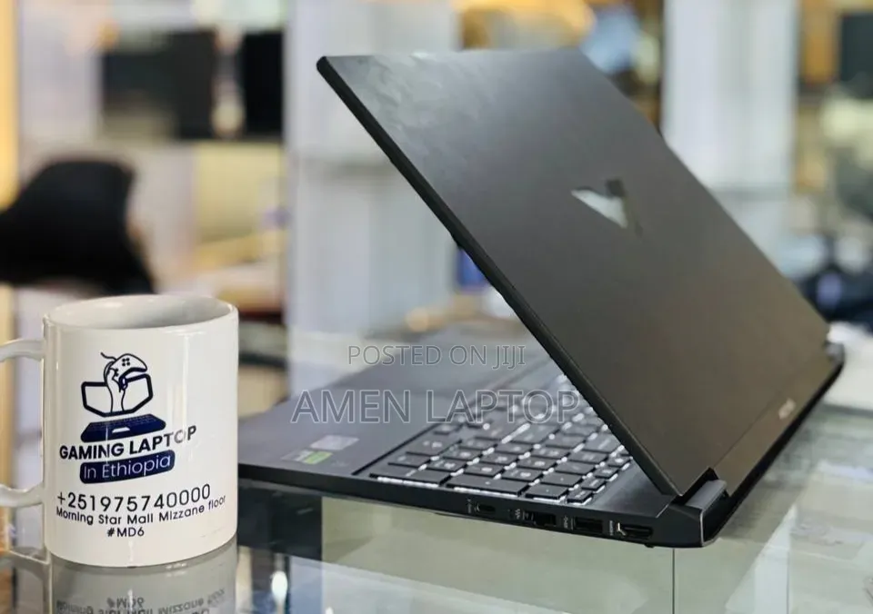 New Laptop HP 16GB AMD Ryzen 5 SSD 512GB