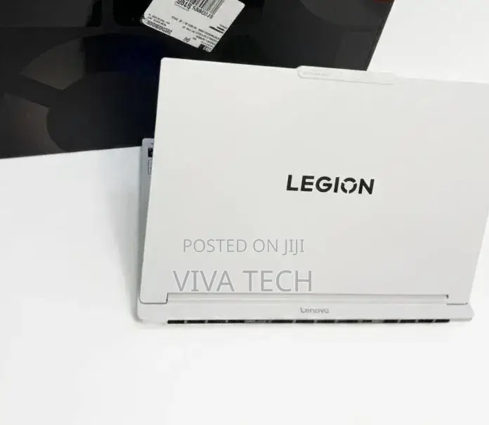 New Laptop Lenovo Legion Pro 7 32GB Intel Core Ultra 9 SSD 1T