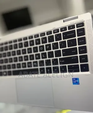 New Laptop HP EliteBook 1040 G8 16GB Intel Core i7 SSD 512GB