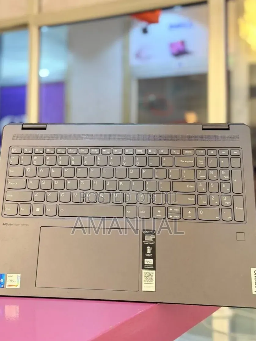 New Laptop Lenovo Yoga 7i 16GB Intel Core i7 SSD 512GB