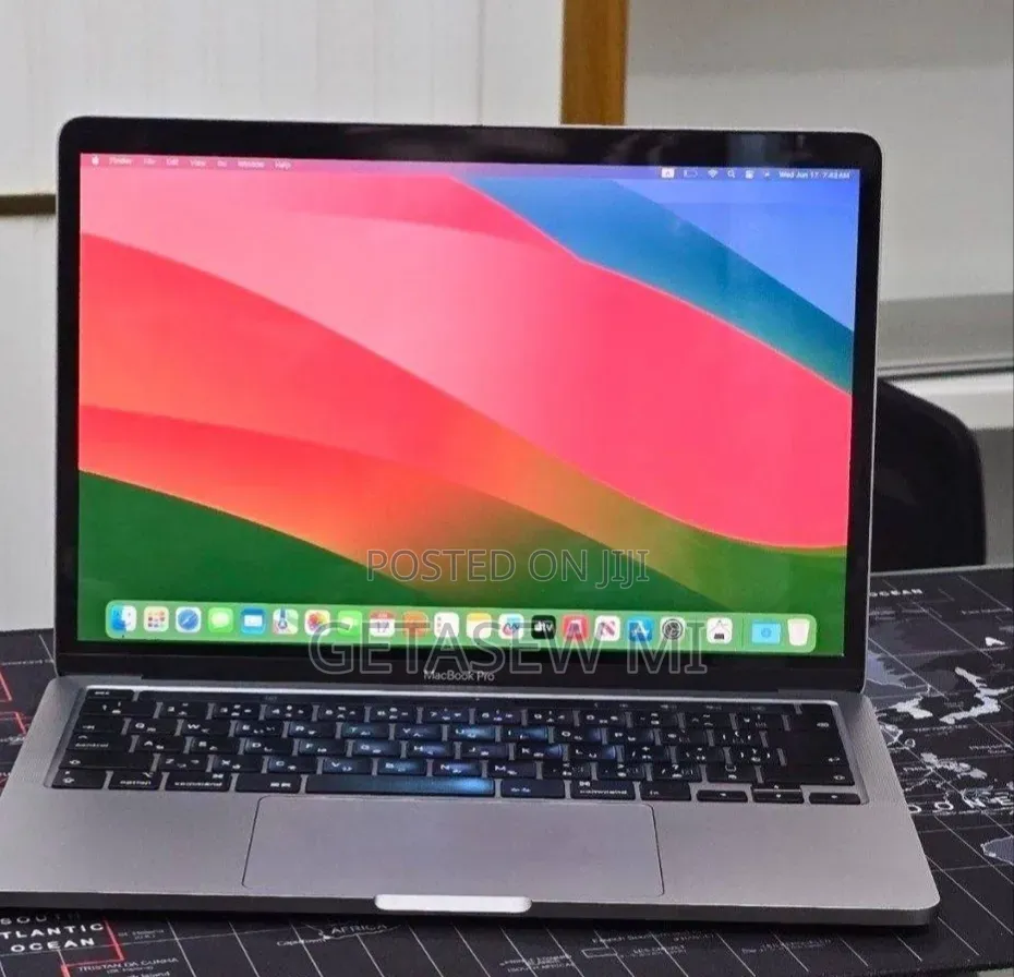 New Laptop Apple MacBook Pro 2020 M1 16GB Apple M1 Pro SSD 512GB