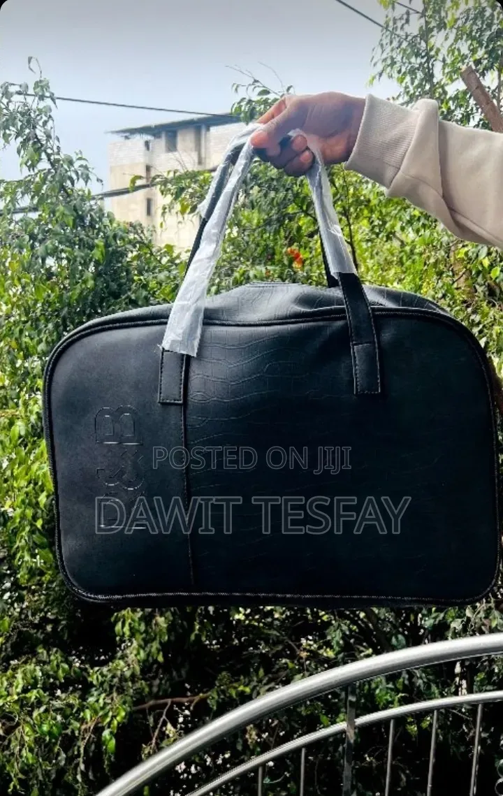 R B Travel /Duffle Bag
