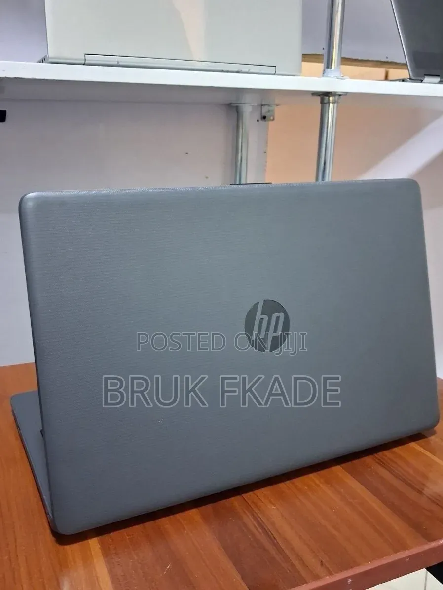 New Laptop HP Stream Notebook 8GB Intel Core i7 SSD 1T