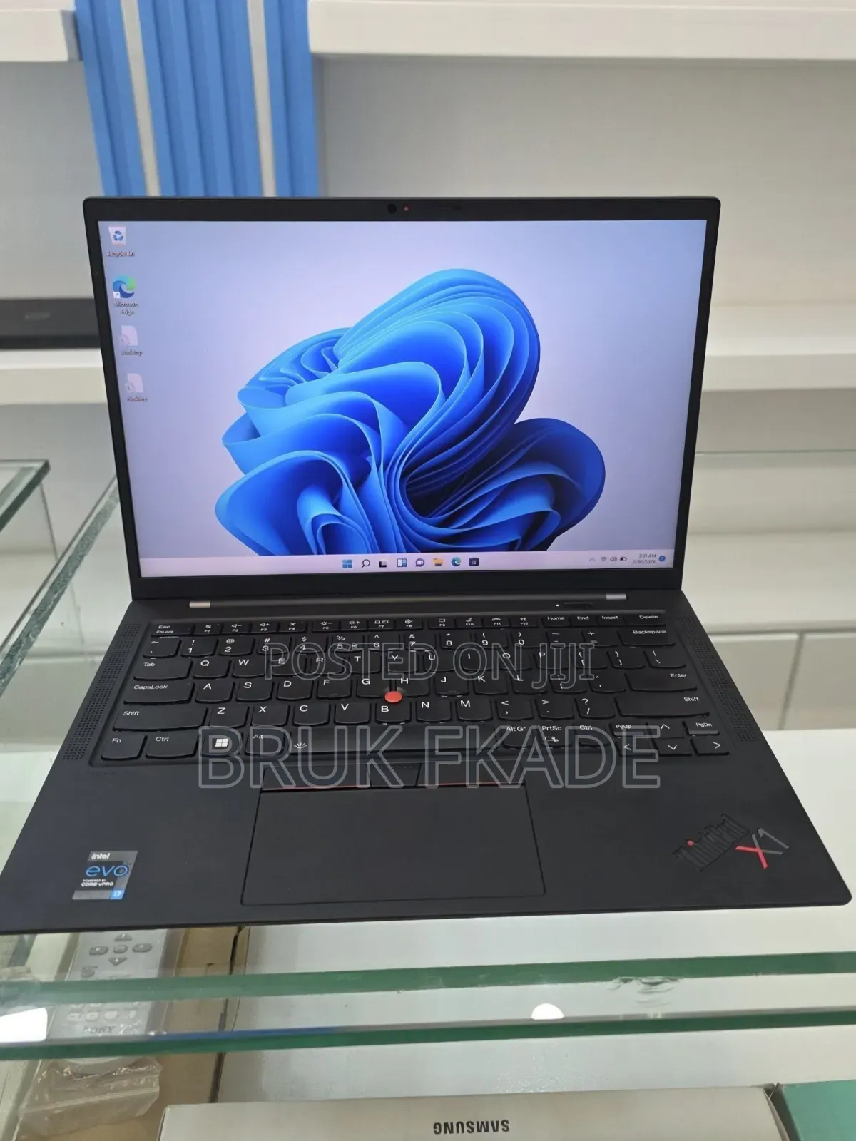 New Laptop Lenovo ThinkPad X1 Carbon 16GB Intel Core i7 SSD 512GB