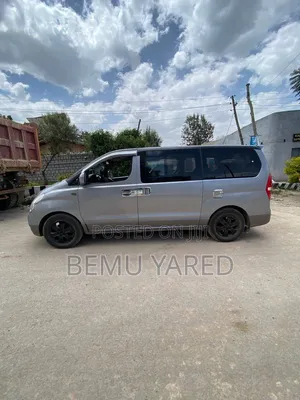Hyundai Staria 2022 Gray