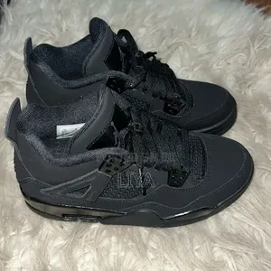 Jordan Black Cat