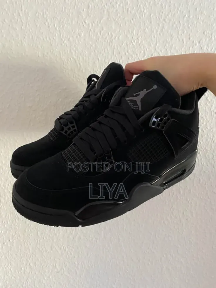 Jordan Black Cat