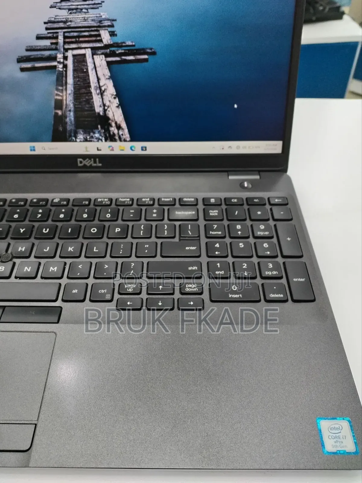 New Laptop Dell Precision 3541 16GB Intel Core i7 SSD 512GB