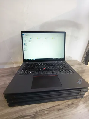 New Laptop Lenovo ThinkPad T14s G4 16GB Intel Core i7 SSD 512GB