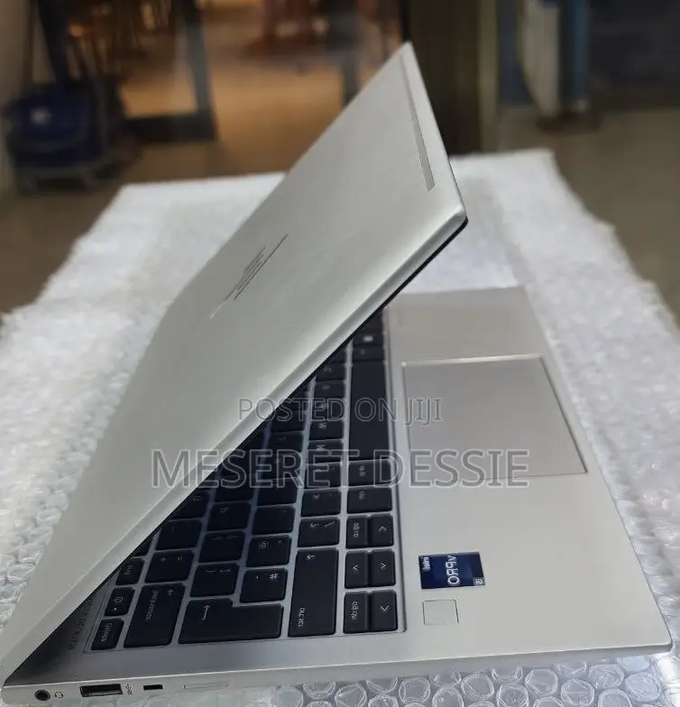 New Laptop HP 16GB AMD Ryzen 7 SSD 1T