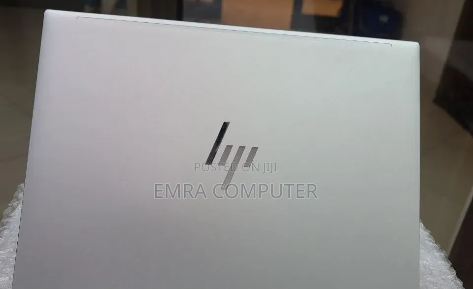 New Laptop HP EliteBook 830 G9 16GB Intel Core i5 SSD 512GB
