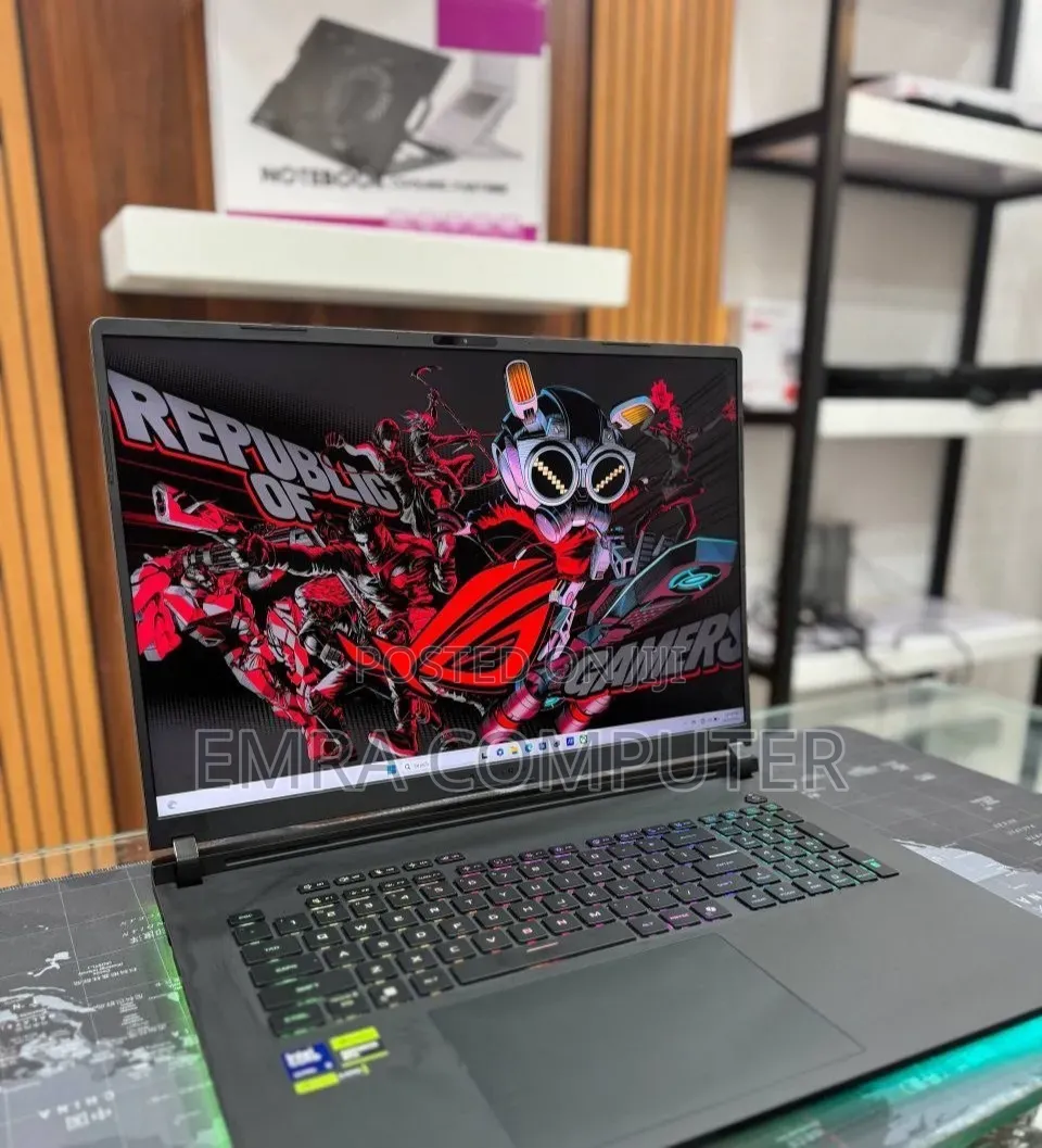 New Laptop Asus ROG Strix G18 32GB Intel Core Ultra 9 SSD 2T