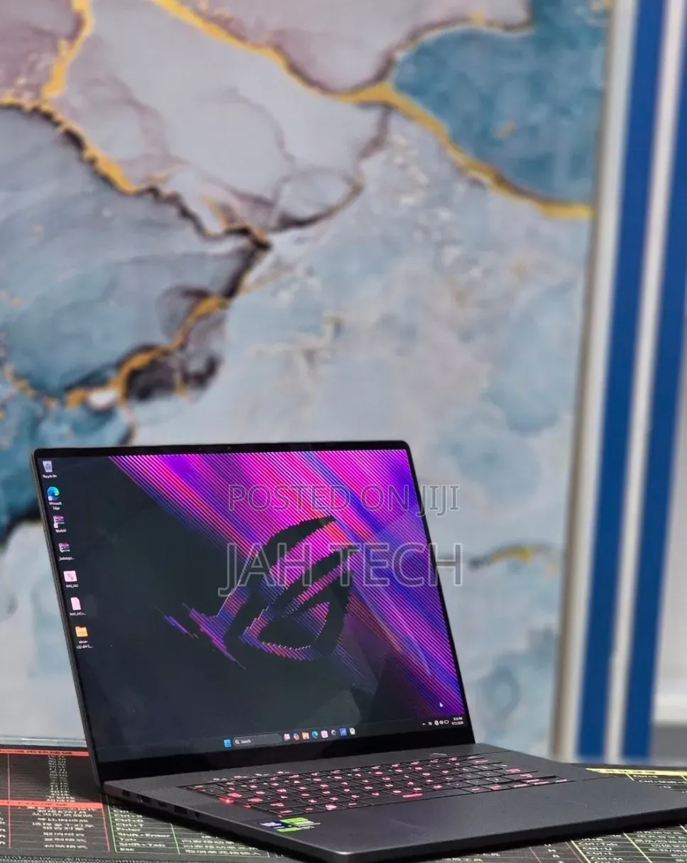 New Laptop Asus ROG Zephyrus G16 16GB AMD Ryzen 9 SSD 1T