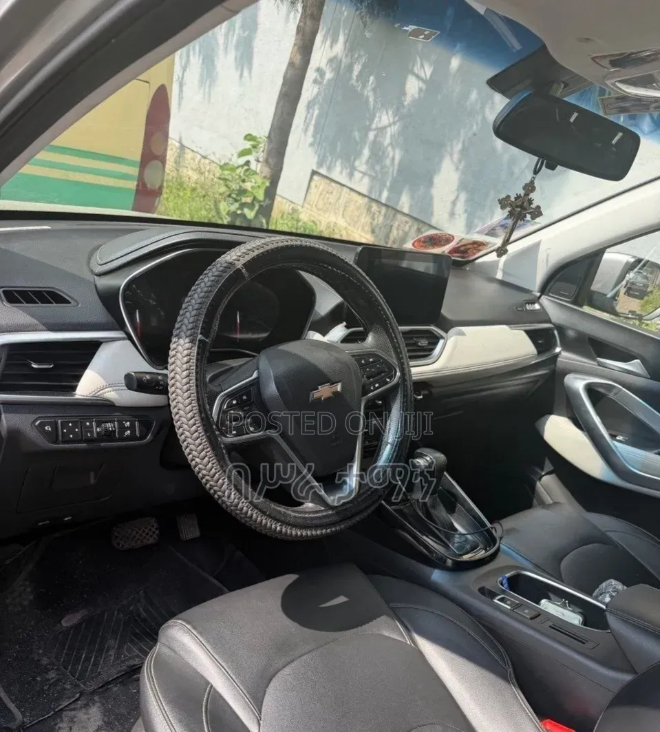 Chevrolet Captiva 2022 Gray