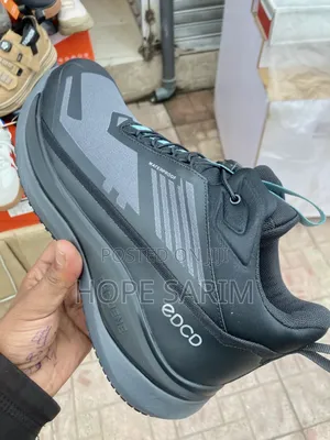 Edcd Waterproof Phruene Sneakers: